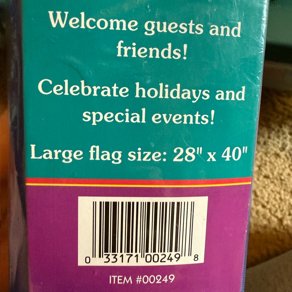 Snoopy Festive Welcome Flag - Green and Purple